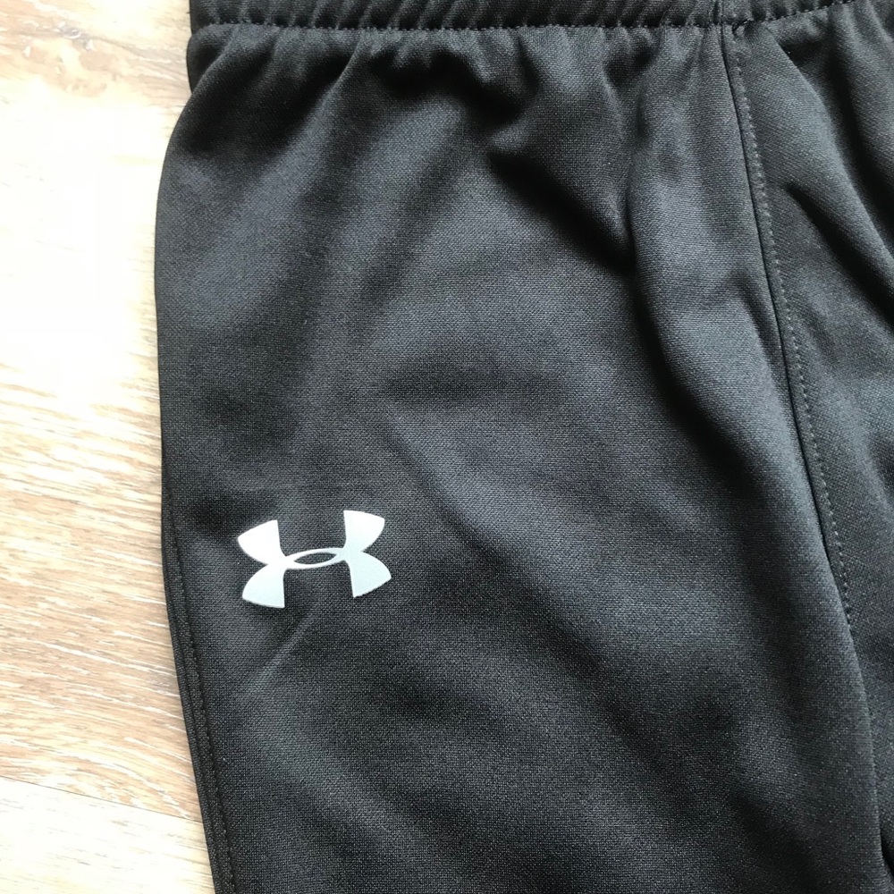 ๐NWT Under Armour Boys Size 7 Jogger Pants - Picture 5 of 8